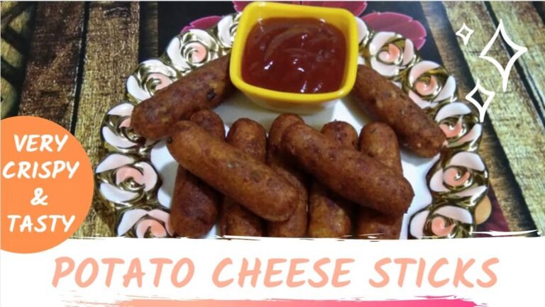 आलू और चीज़ स्टिक | Potato Sticks Recipe in Hindi | बहुत कुरकुरा और स्वादिष्ट आलू और चीज़ स्टिक